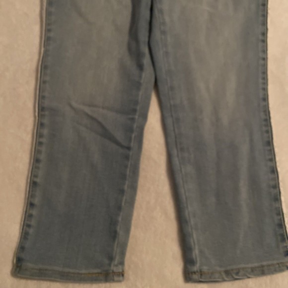 Cat & Jack New Girls Crop Super Stretch Lace Denim Jeans Light Wash Size 12 - Picture 8 of 8